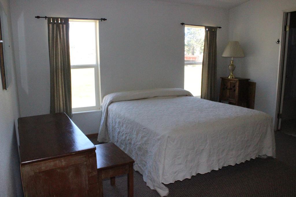 ברידג'פורט Twin Lakes Resort חדר תמונה